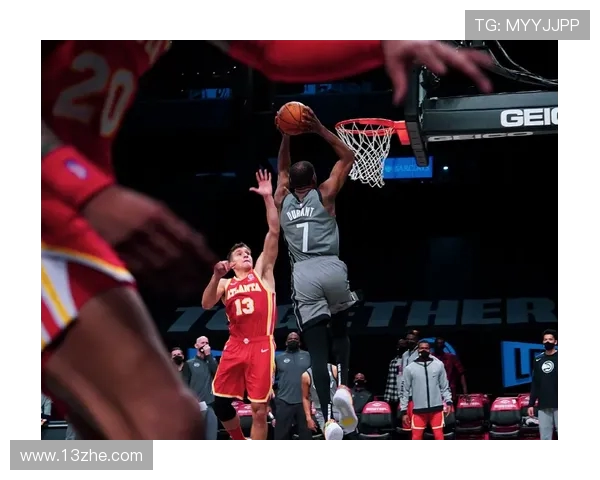 小哈达威脚踩Melo11火力全开砍下19分4篮板1盖帽展锋芒